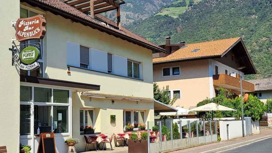 Restaurant Pizzeria Alpenblick in Plaus